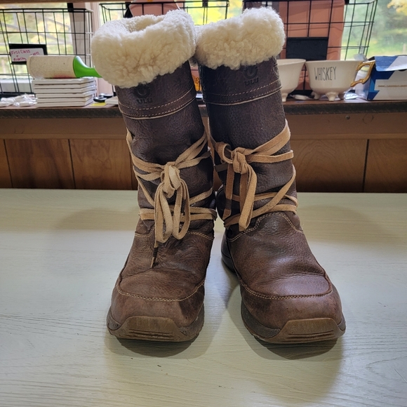 ULU Brown Winter Boots Size 9.5 - Picture 9 of 11